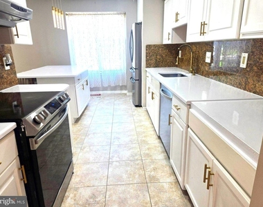 14415 Stepping Stone Way - Photo Thumbnail 3