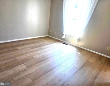14415 Stepping Stone Way - Photo Thumbnail 12