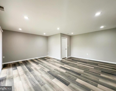 5537 Green Mountain Circle - Photo Thumbnail 10