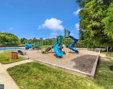 3852 Glasgow Way - Photo Thumbnail 53