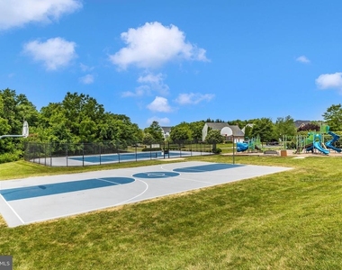 3852 Glasgow Way - Photo Thumbnail 47