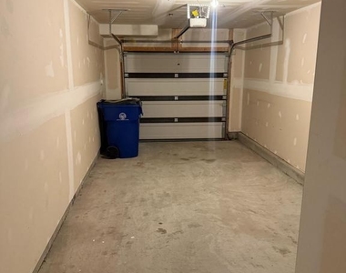 6163 Margarita Way - Photo Thumbnail 25