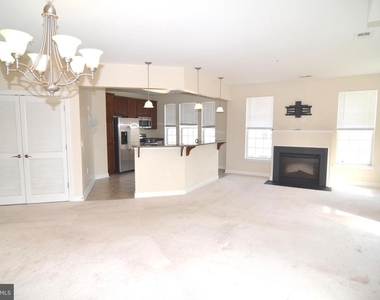 600 Edelen Station Place - Photo Thumbnail 5