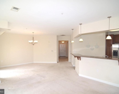 600 Edelen Station Place - Photo Thumbnail 4