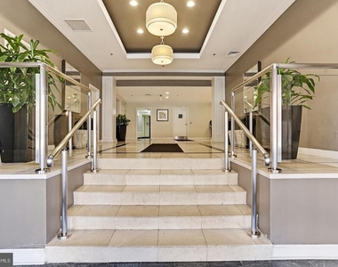 960 Fell Street - Photo Thumbnail 13