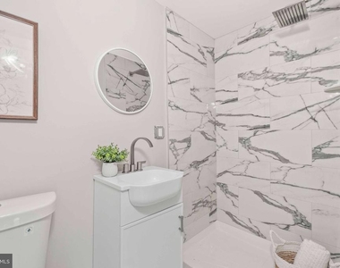 829 W Barre Street - Photo Thumbnail 14