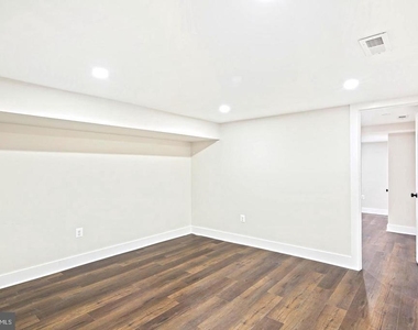 1327 W 42nd Street - Photo Thumbnail 18