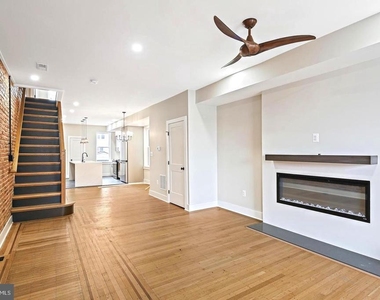 1327 W 42nd Street - Photo Thumbnail 6