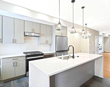 1327 W 42nd Street - Photo Thumbnail 13