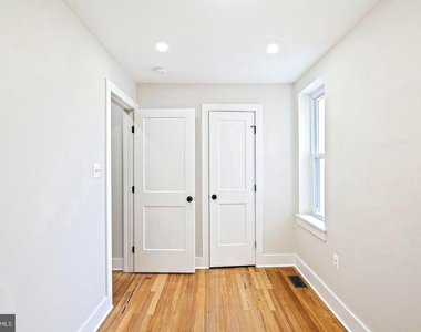 1327 W 42nd Street - Photo Thumbnail 25