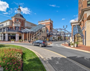 1915 Towne Centre Boulevard - Photo Thumbnail 22