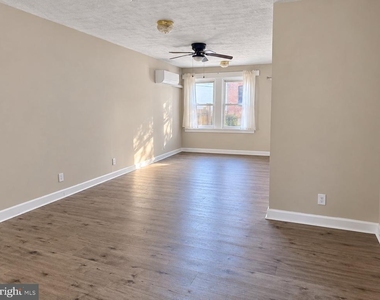 1718 14th Street - Photo Thumbnail 3