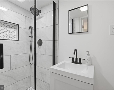 939 15th Street Se - Photo Thumbnail 17