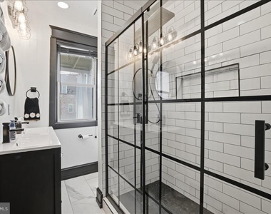 939 15th Street Se - Photo Thumbnail 12