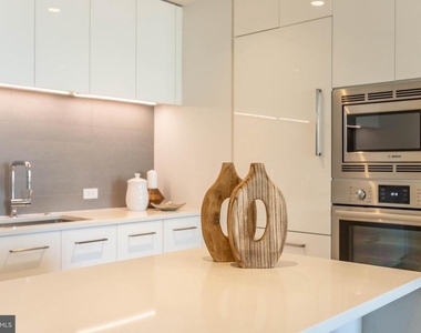 1111 24th Street Nw - Photo Thumbnail 4