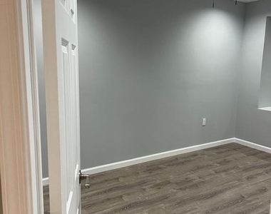 208 21st Street Ne - Photo Thumbnail 12