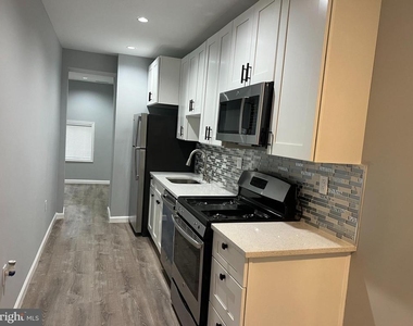 208 21st Street Ne - Photo Thumbnail 2