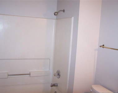 6813 Brush Creek Road - Photo Thumbnail 16
