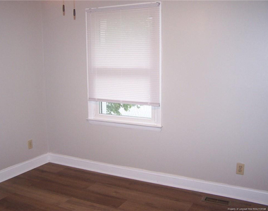 6813 Brush Creek Road - Photo Thumbnail 15