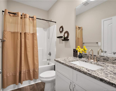 540b Hilliard Drive - Photo Thumbnail 12