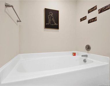 540b Hilliard Drive - Photo Thumbnail 15