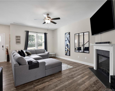 540b Hilliard Drive - Photo Thumbnail 4