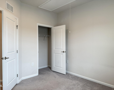 946 Channing Park Circle - Photo Thumbnail 28