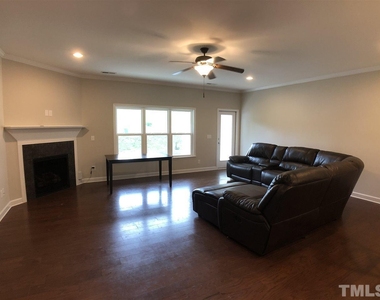 5505 Nur Lane - Photo Thumbnail 6
