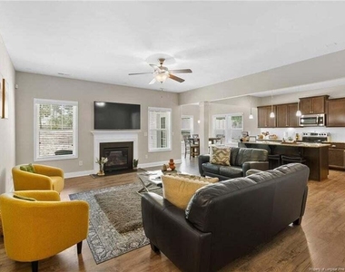1245 Whitney Drive - Photo Thumbnail 4