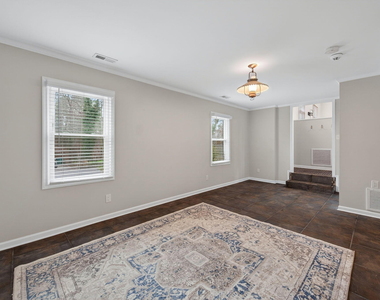 1112 Stonehedge Avenue - Photo Thumbnail 27