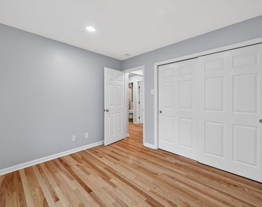 1112 Stonehedge Avenue - Photo Thumbnail 21