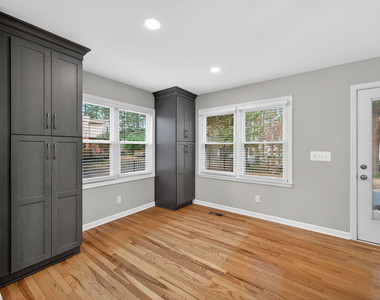 1112 Stonehedge Avenue - Photo Thumbnail 12