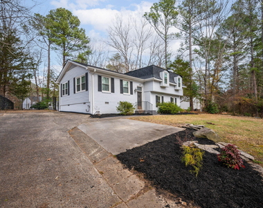 1112 Stonehedge Avenue - Photo Thumbnail 43