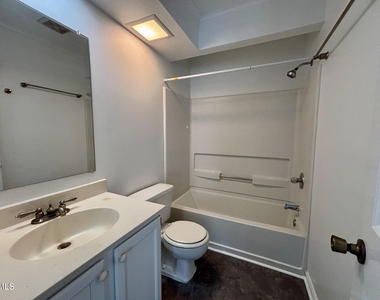 1446 Cimarron Parkway - Photo Thumbnail 9