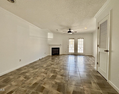 1446 Cimarron Parkway - Photo Thumbnail 2