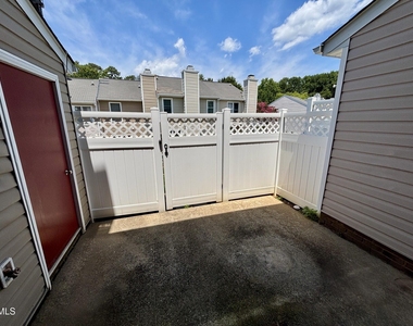 1446 Cimarron Parkway - Photo Thumbnail 12