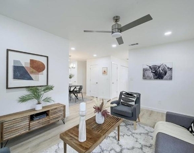 11403 Leander St - Photo Thumbnail 3