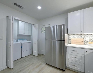 11403 Leander St - Photo Thumbnail 10