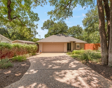 1621 Maggie Mayes St - Photo Thumbnail 1