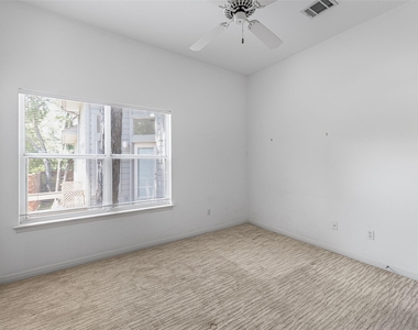 1621 Maggie Mayes St - Photo Thumbnail 6