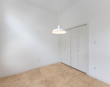 1621 Maggie Mayes St - Photo Thumbnail 18