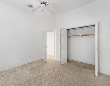 1621 Maggie Mayes St - Photo Thumbnail 5