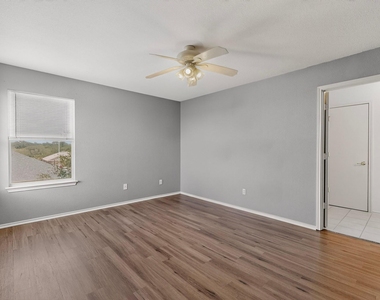13528 Briarcreek Loop - Photo Thumbnail 15