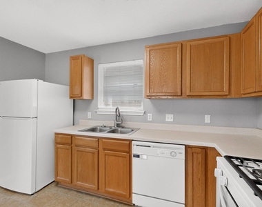 13528 Briarcreek Loop - Photo Thumbnail 12