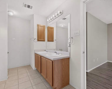13528 Briarcreek Loop - Photo Thumbnail 18