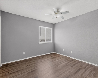 13528 Briarcreek Loop - Photo Thumbnail 21