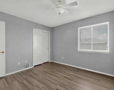 13528 Briarcreek Loop - Photo Thumbnail 22