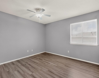 13528 Briarcreek Loop - Photo Thumbnail 27