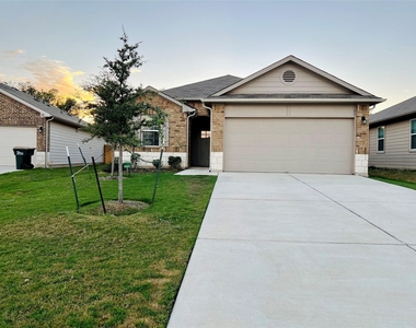 105 Naset Dr - Photo Thumbnail 1