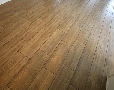 169 Isabella Way - Photo Thumbnail 4